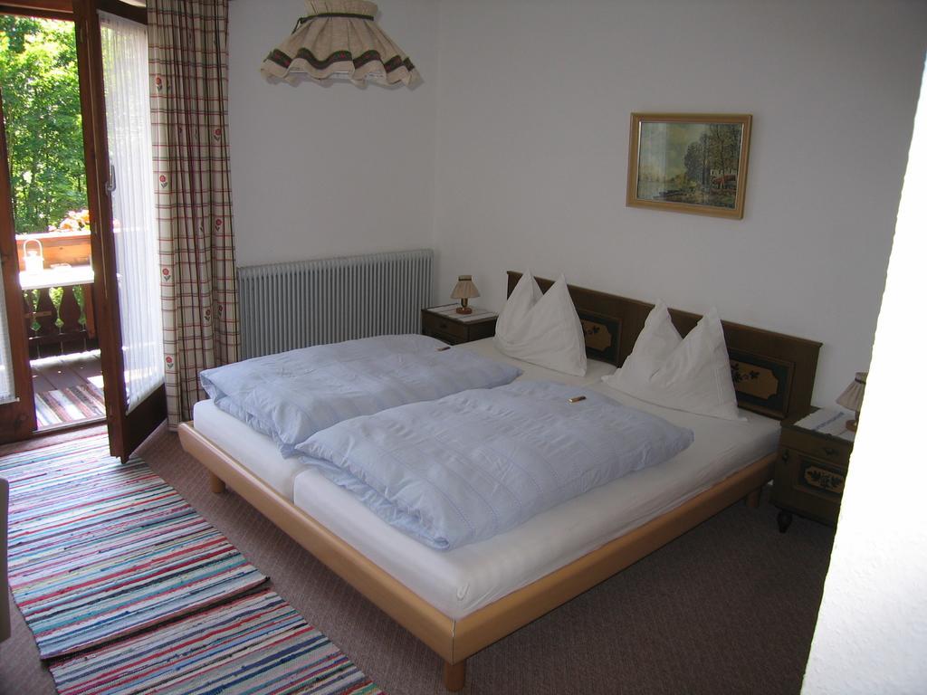 Gaestehaus Sonnenwinkel - Villa Roesler Saint Wolfgang الغرفة الصورة